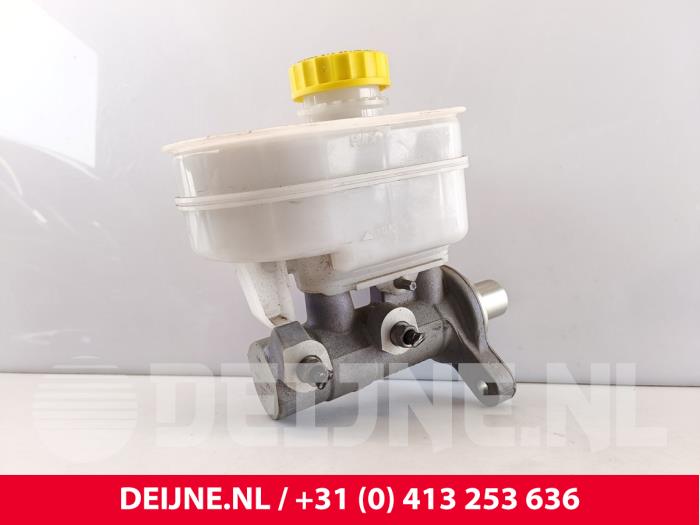 Iveco New Daily Hoofdremcilinder O283653