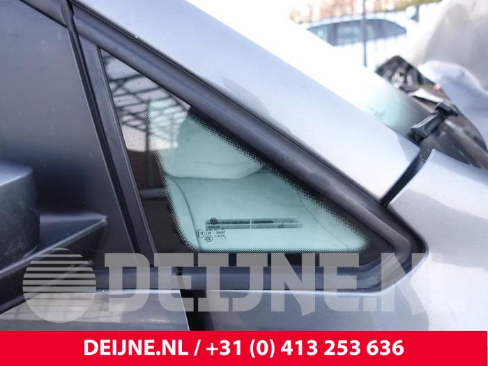 Volkswagen Caddy Driehoeks Ruit rechts-voor O283683