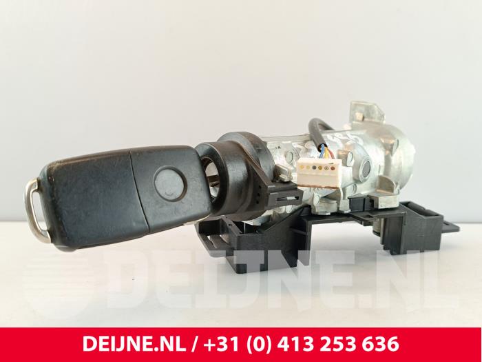 Volkswagen Caddy Zündschloss+Schlüssel O283692