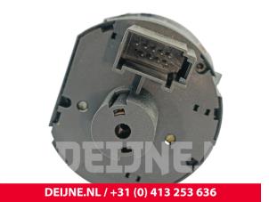 Volkswagen Caddy Light switch O283693 photo 3