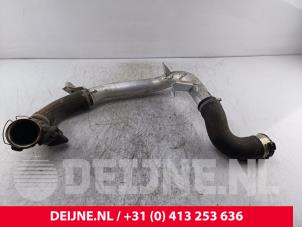 Gebruikte Intercooler Buis Volvo XC90 II 2.0 T5 16V AWD Prijs € 50,00 Margeregeling aangeboden door van Deijne Onderdelen Uden B.V.