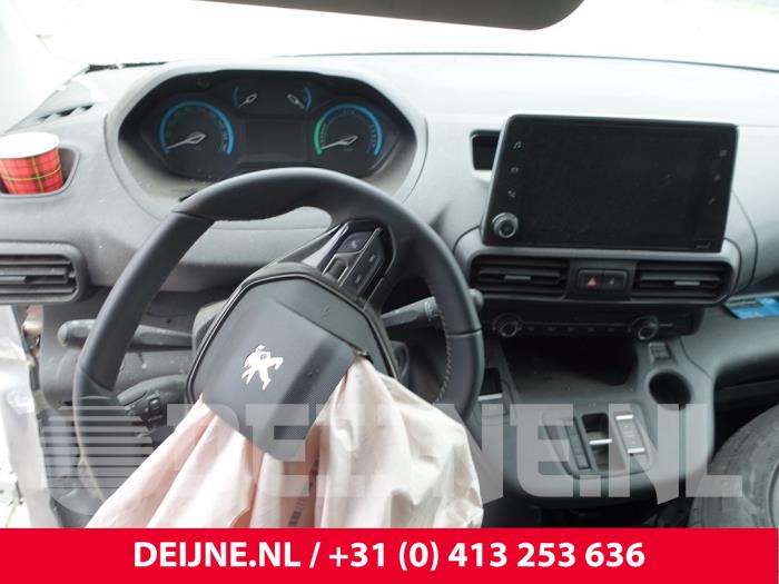Peugeot Partner Lenkrad O283780