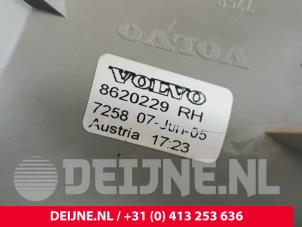 Volvo V70 Fog light, front right O283790 photo 3