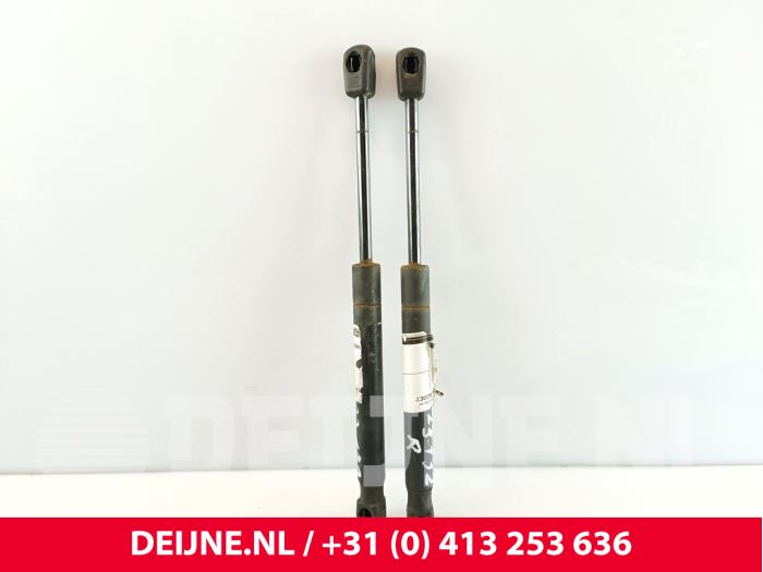 Volvo V70 Gasdämpfer Motorhaube Set O283816