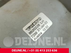 Volvo V70 Nebelscheinwerfer links vorne O283822 foto 4