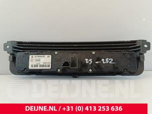 Mercedes Vito Paniekverlichtings Schakelaar O283833 foto 2