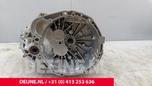 Gebruikte Versnellingsbak Renault Master II (ED/HD/UD) 3.0 dCi 16V 140 Prijs € 1.149,50 Inclusief btw aangeboden door van Deijne Onderdelen Uden B.V.