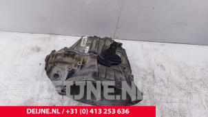Renault Master Versnellingsbak O283840 foto 2
