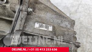 Renault Master Versnellingsbak O283855 foto 3
