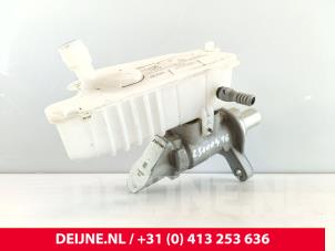 Gebruikte Hoofdremcilinder Mercedes Citan (420.6) 1.5 110 CDI Prijs € 60,50 Inclusief btw aangeboden door van Deijne Onderdelen Uden B.V.