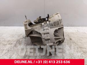 Ford Transit Gearbox O284135 photo 3