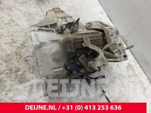 Ford Transit Gearbox O284135 photo 2