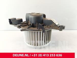 Gebruikte Aanjager Iveco New Daily VI 33S14, 35C14, 35S14 Prijs € 90,75 Inclusief btw aangeboden door van Deijne Onderdelen Uden B.V.