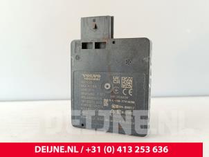 Gebruikte Radar sensor Volvo EX30 Single Motor Prijs € 356,95 Inclusief btw aangeboden door van Deijne Onderdelen Uden B.V.