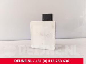Volvo EX30 Radar sensor O284141 foto 2
