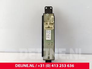 Volkswagen Crafter Electric window switch O284148 photo 2