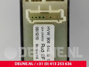 Volkswagen Crafter Electric window switch O284148 photo 3