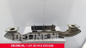 Ford Transit Bumperframe voor O284169 foto 3