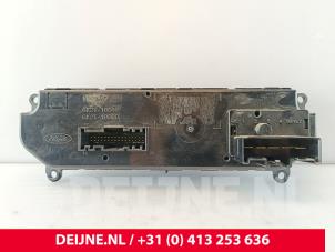 Ford Transit Kachel Bedieningspaneel O284181 foto 2
