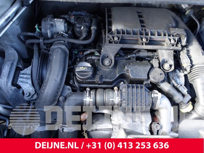Gebruikte Motor Citroen Jumpy 1.6 Blue HDi 95 Prijs € 2.964,50 Inclusief btw aangeboden door van Deijne Onderdelen Uden B.V.