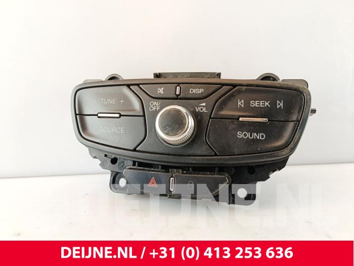 Ford Transit Radiobedienfeld O284337