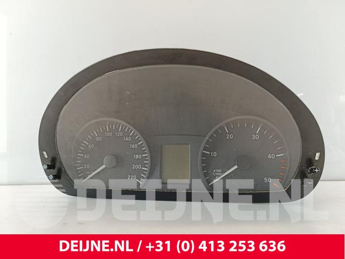 Mercedes Vito Tacho - Kombiinstrument KM O284453