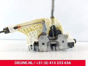 Mercedes Sprinter Deurslot Mechaniek 2Deurs rechts O284511 foto 2