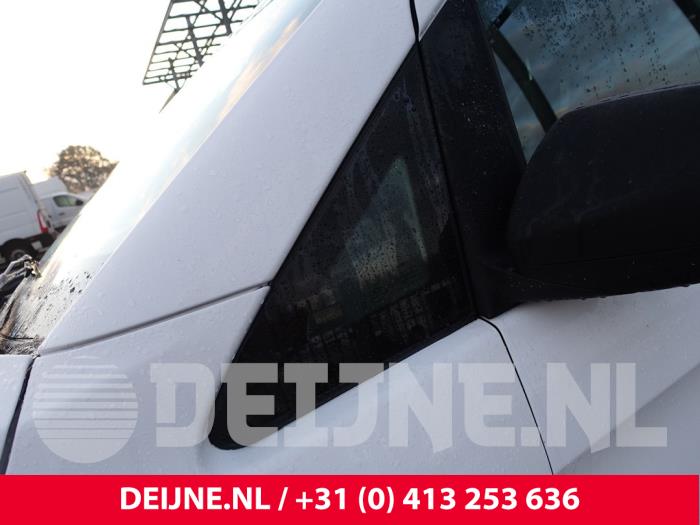 Mercedes Vito Dreieckfenster links vorne O284546
