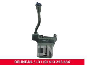 Mercedes Vito Scheibensprühertank vorne O284570 foto 3