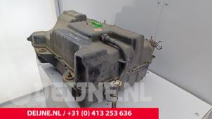 Renault Trafic Adblue tank O284611 foto 2