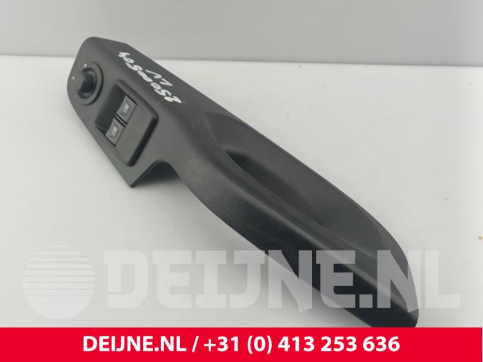 Renault Trafic Elektrisch Raam Schakelaar O284670