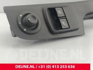Renault Trafic Elektrisch Raam Schakelaar O284670 foto 3