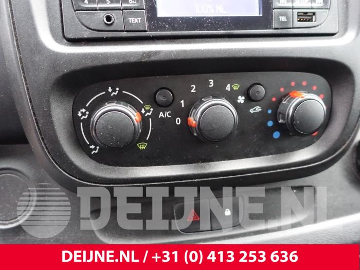 Renault Trafic Kachel Bedieningspaneel O284675