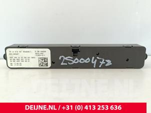 Mercedes Sprinter Radiobedienfeld O284739 foto 2