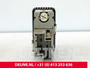 Volvo C70 ESP Schalter O284823 foto 2