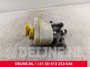 Porsche Cayenne Master cylinder O284856 photo 3
