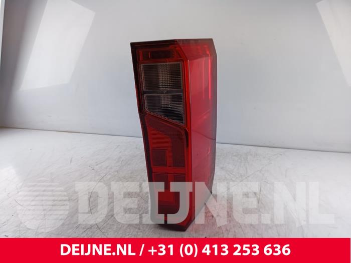 Volkswagen Crafter Achterlicht links O284857