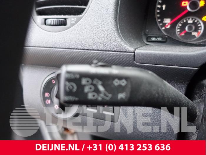 Volkswagen Caddy Steering column stalk O284960