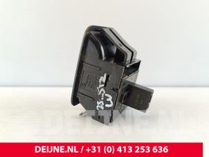 Volkswagen Caddy Electric window switch O284967 photo 2