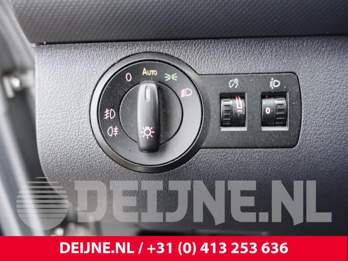 Volkswagen Caddy Licht Schalter O284978