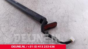 BYD Atto 3 Front shock absorber, right O284926 photo 3