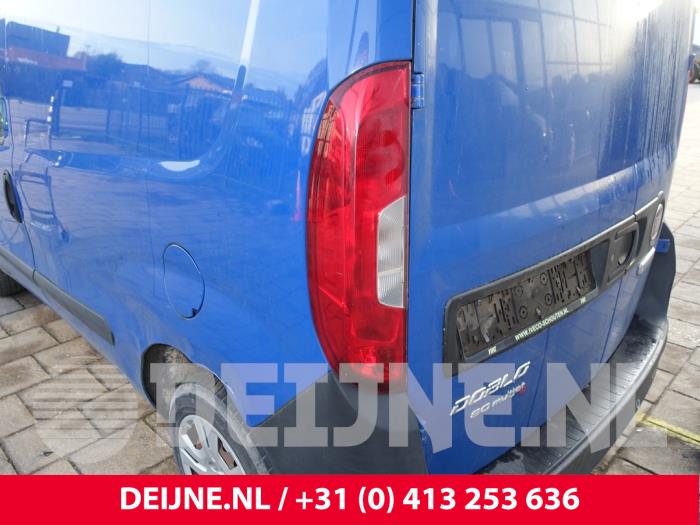 Fiat Doblo Achterlicht links O285042