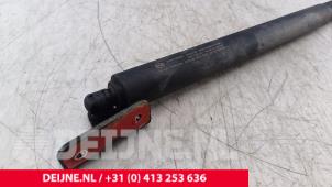 BYD Atto 3 Rear shock absorber, left O284930 photo 2