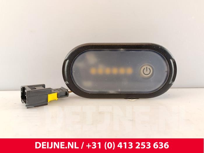 Peugeot Partner Interior lighting, rear O284938