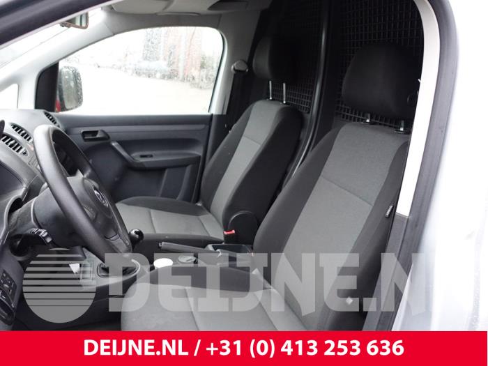Volkswagen Caddy Sitz links O284997