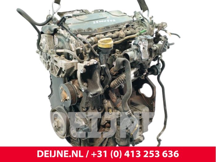 Opel Vivaro Motor O285111