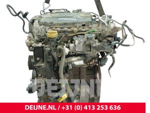 Opel Vivaro Engine O285111 photo 3