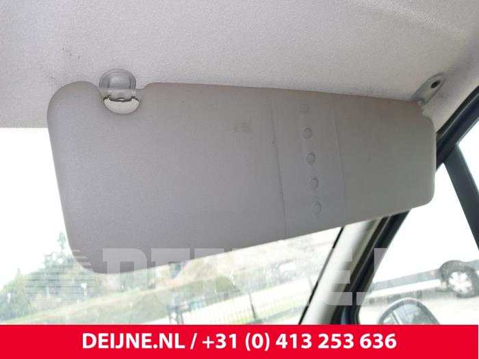Opel Vivaro Sun visor O285191
