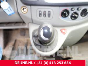 Gebruikte Pook Opel Vivaro 2.0 CDTI Prijs € 60,50 Inclusief btw aangeboden door van Deijne Onderdelen Uden B.V.