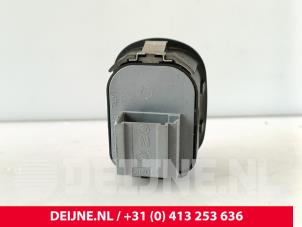 Porsche Cayenne Mirror switch O285218 photo 2
